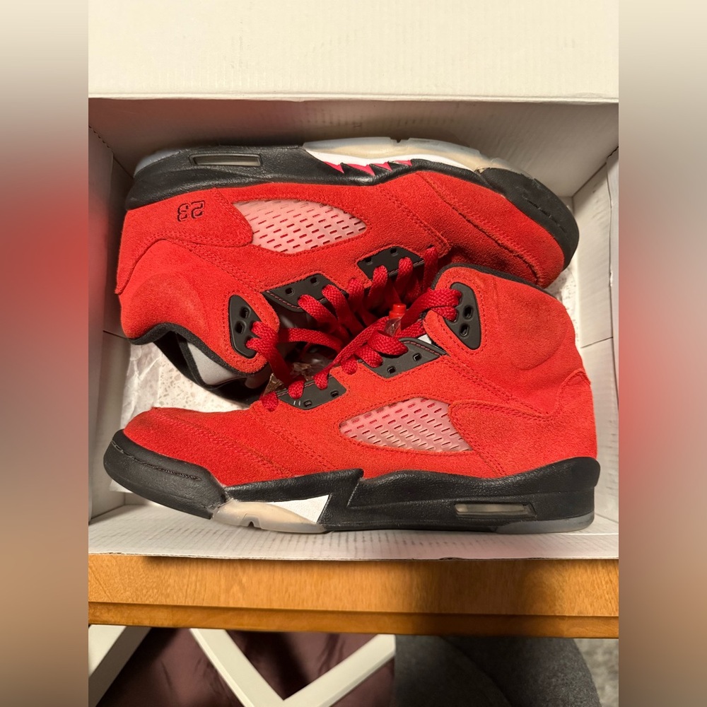 Jordan 5 Raging Bull Size 7Y